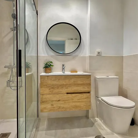 Apartment Alambra Del Sol - Coastal Retreat By The Beach Estepona