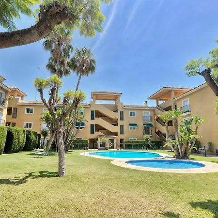 Alambra Del Sol - Coastal Retreat By The Beach Apartment