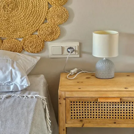 Alambra Del Sol - Coastal Retreat By The Beach Apartment Estepona
