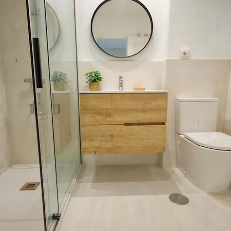 Apartamento Alambra Del Sol - Coastal Retreat By The Beach