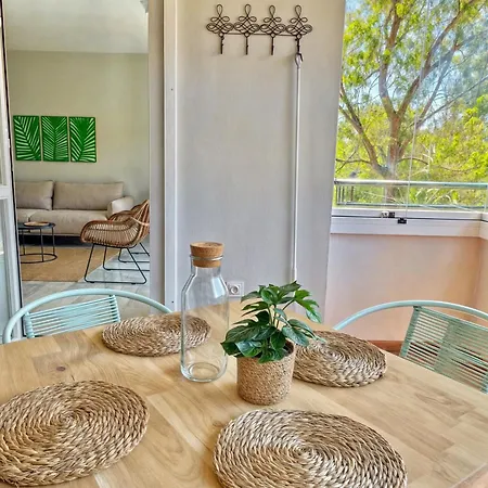 Alambra Del Sol - Coastal Retreat By The Beach Apartamento Estepona